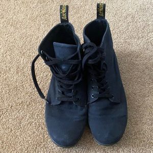 Dr. Martens Allie- canvas